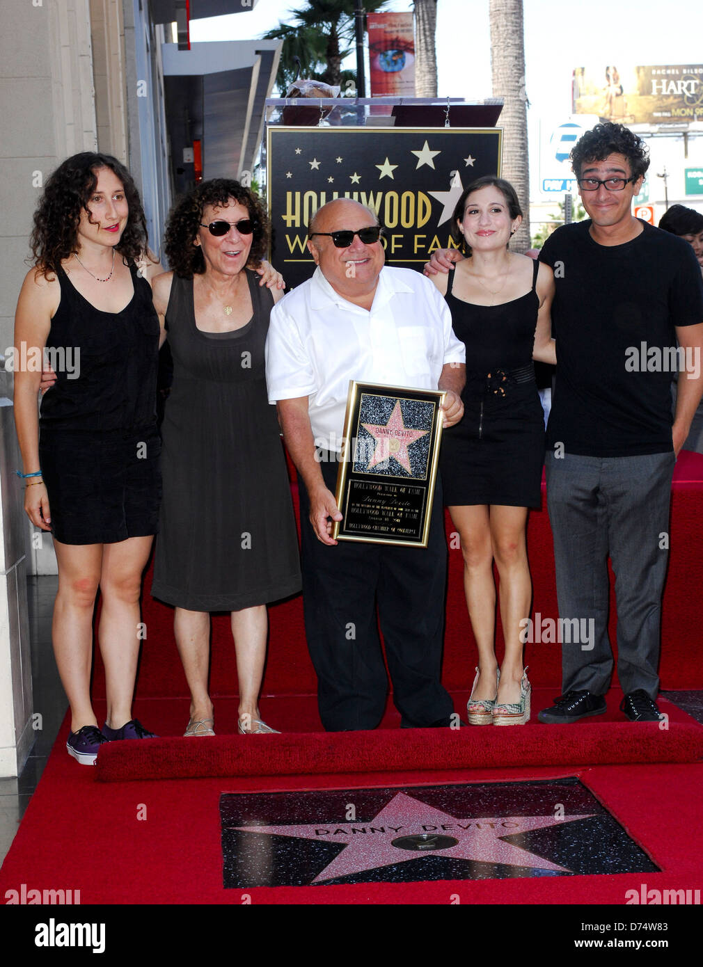 Rhea Perlman, Danny DeVito et leurs enfants Lucy Chet DeVito, Grace et Daniel Jacob Ventilateur DeVito DeVito Danny DeVito est Banque D'Images