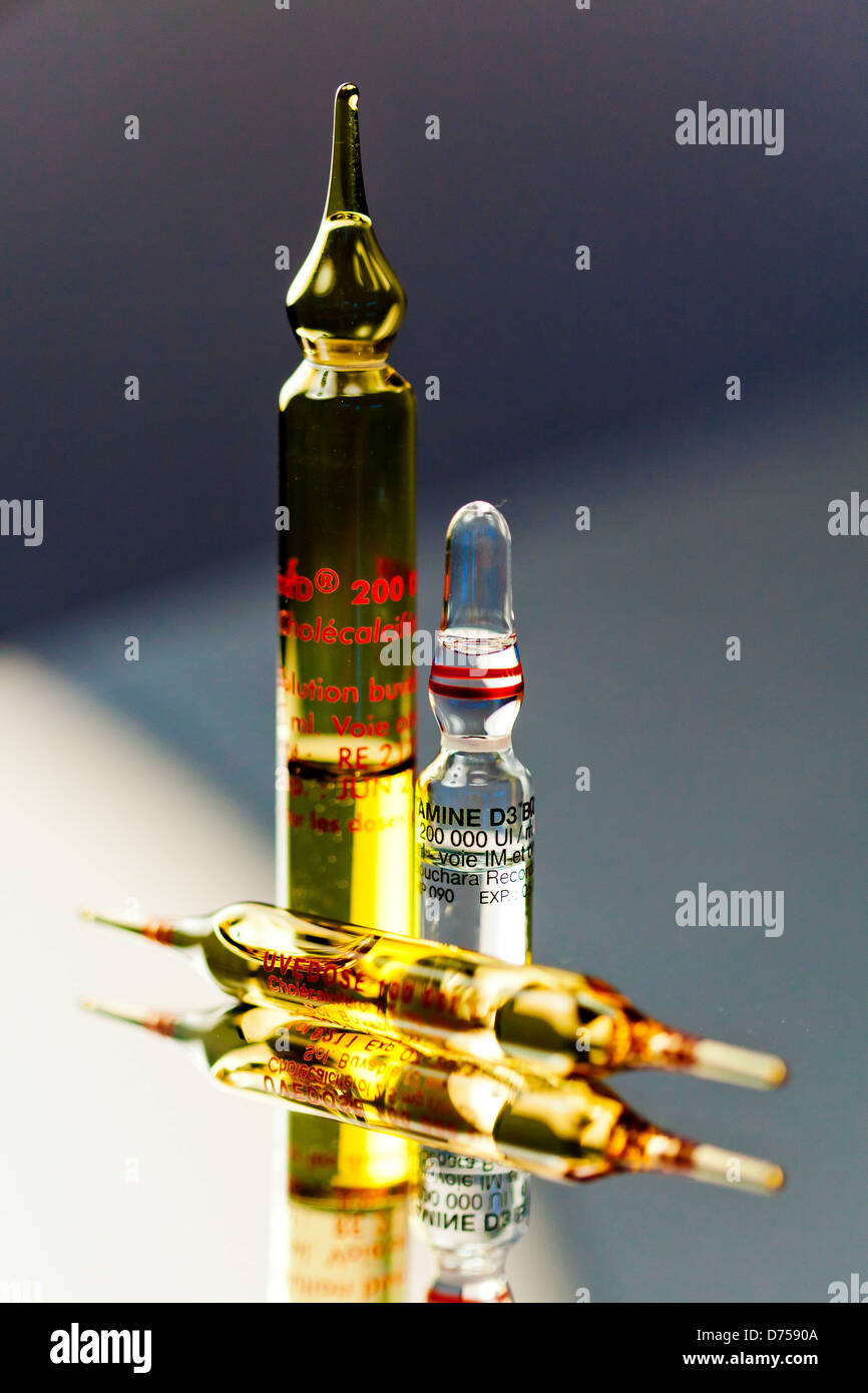 Ampoule vitamine d Banque de photographies et d’images à haute résolution Alamy