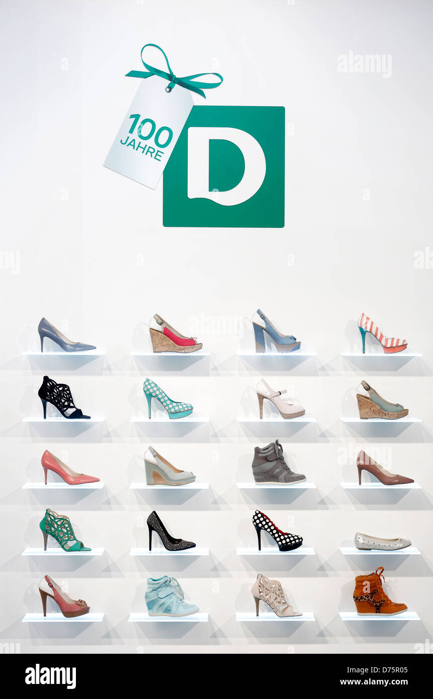 Essen, Allemagne, chaussures Deichmann Photo Stock - Alamy