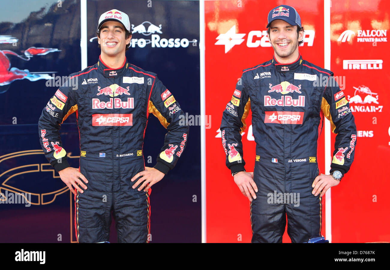Daniel Ricciardo et Jean-Eric Vergne F1 - Formule 1 - Pilotes et l'équipe  Toro Rosso Toro Rosso voiture nouvelle voiture et leur unviel Photo Stock -  Alamy