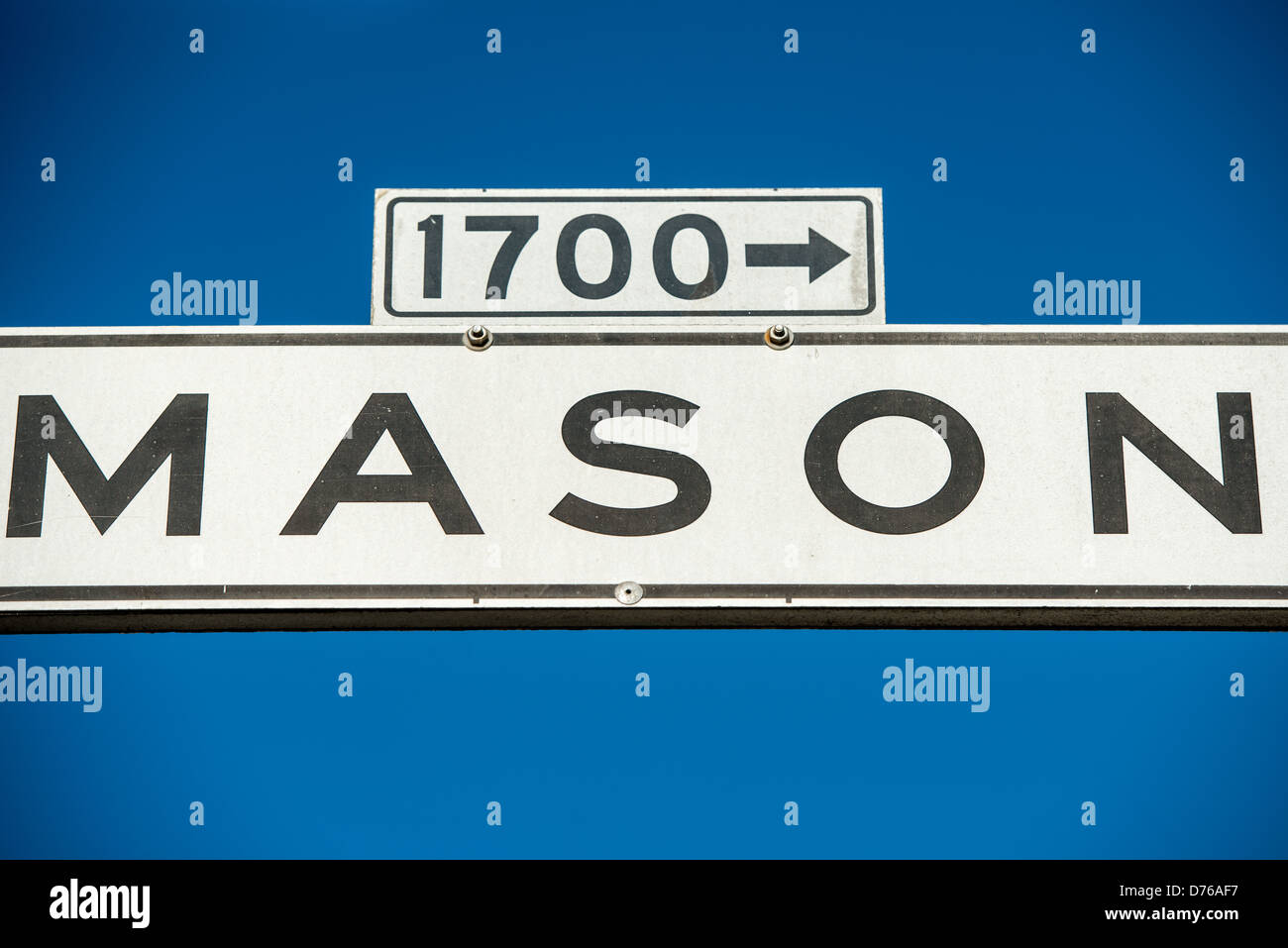 SAN FRANCISCO, CALIFORNIE - Street sign pour Mason Street à San Francisco's North Beach, le quartier. Banque D'Images