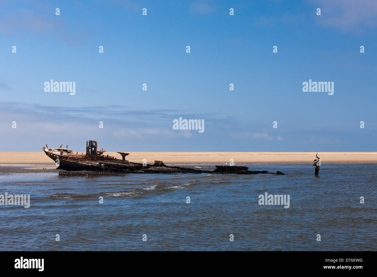 Épave au lagon de Walvis Bay, Walvis Bay, en Namibie Banque D'Images