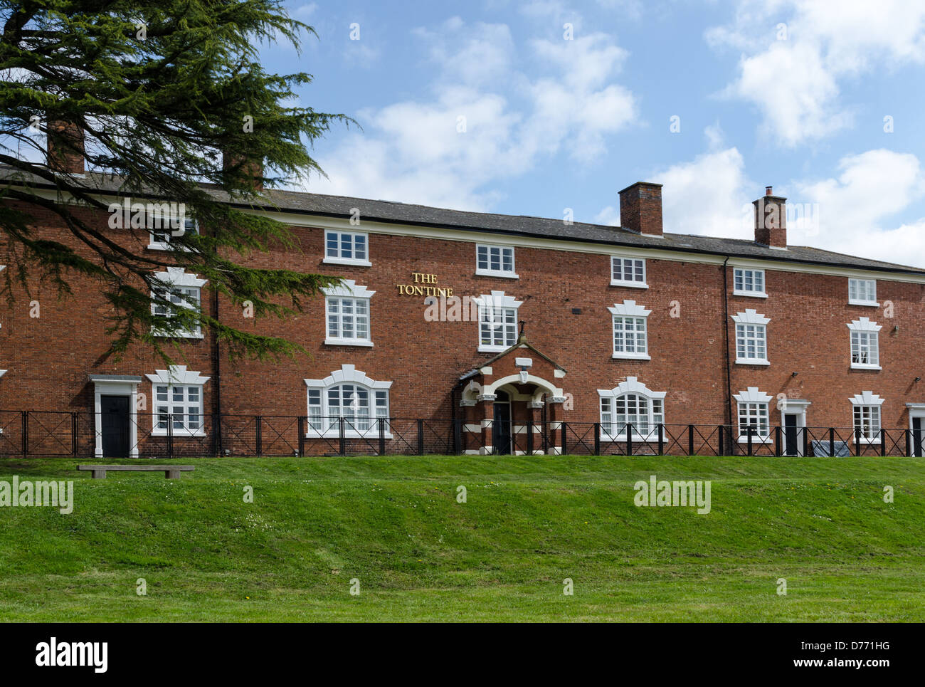 La tontine Hotel géorgien qui a été construit par la Compagnie du Canal de Worcestershire et Staffordshire et est abrite aujourd'hui Banque D'Images