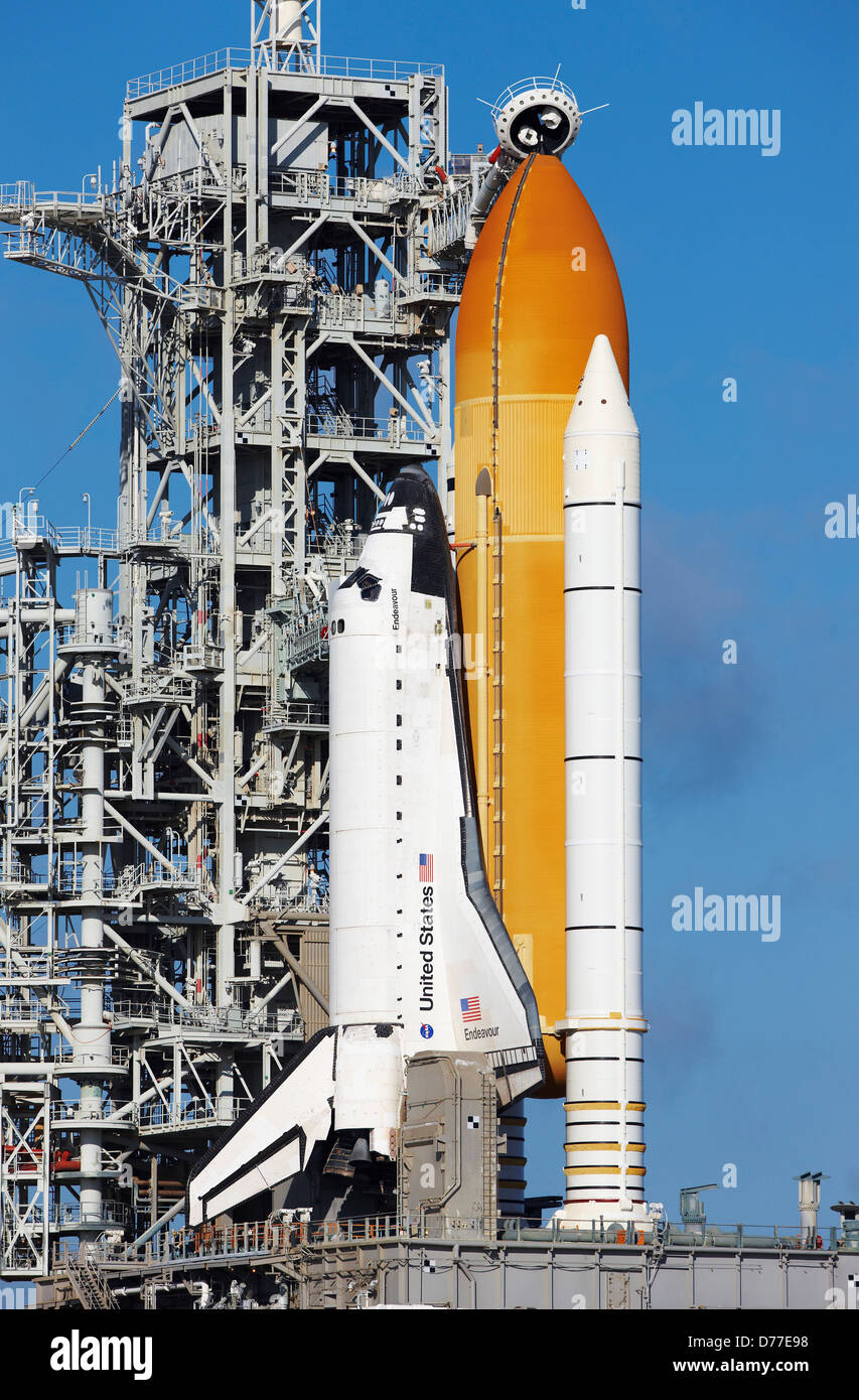 La navette spatiale Endeavour sur l'aire de lancement 39A prêts à lancer sur STS-130 NASA Kennedy Space Centre Merritt Island Florida USA Banque D'Images