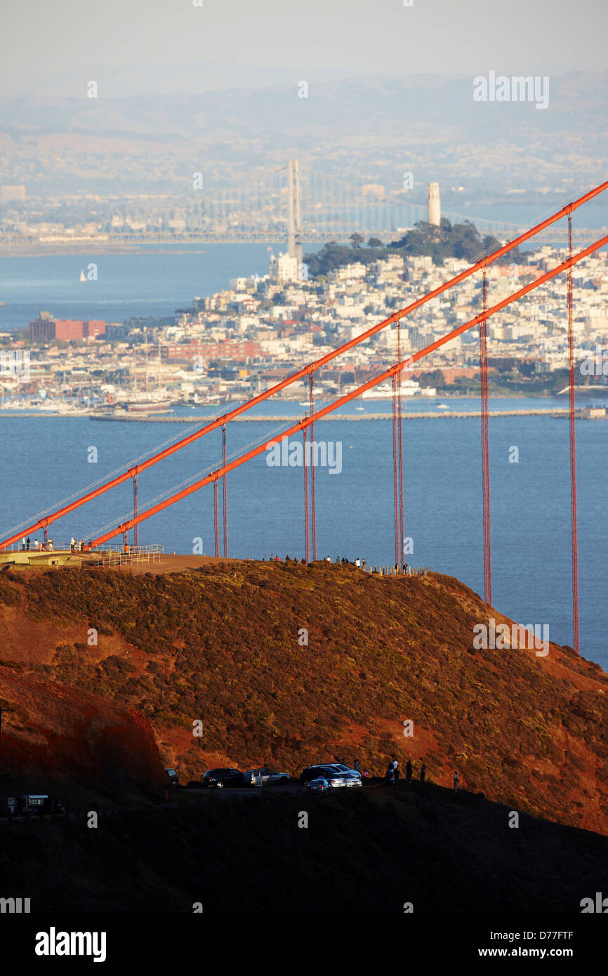 USA California San Francisco San Francisco Vue plage du nord y compris les câbles principaux quartier côté nord sur cordes jarrete Banque D'Images