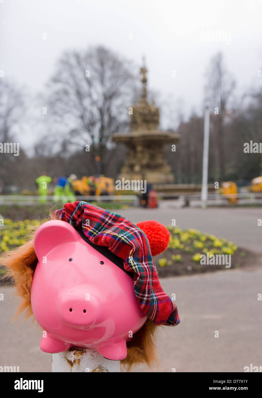 Situé à réparer à l'ouest des jardins de Princes street fontaine à eau Banque D'Images