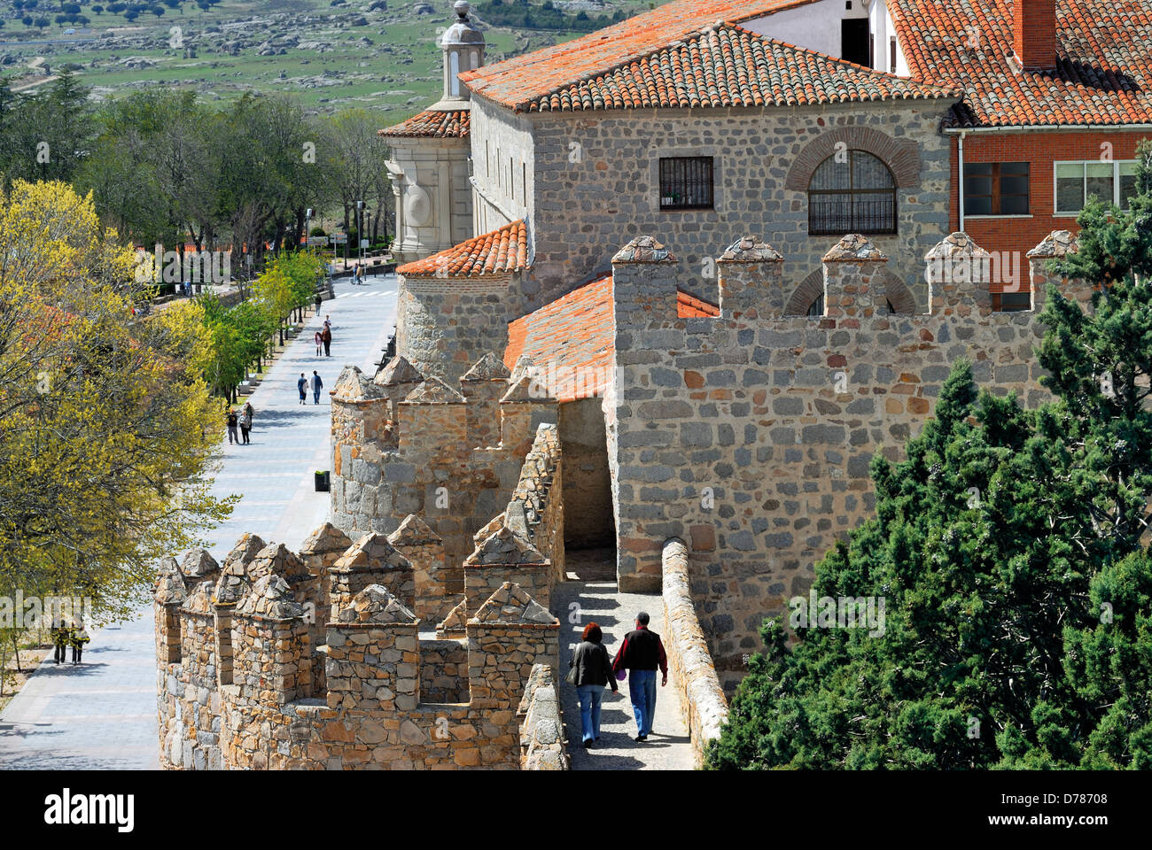 L'Espagne, ville médiévale de Castille-león : murs de ville du patrimoine mondial de l'Ávila Banque D'Images