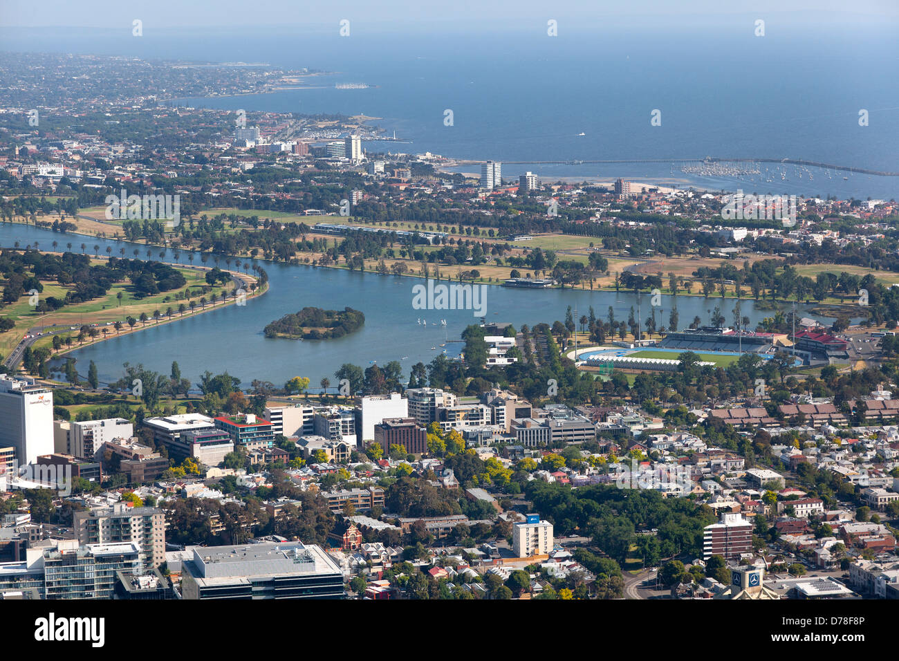 Vue aérienne de l'Albert Park Lake et de la baie de Port Phillip, Melbourne, Australie Banque D'Images