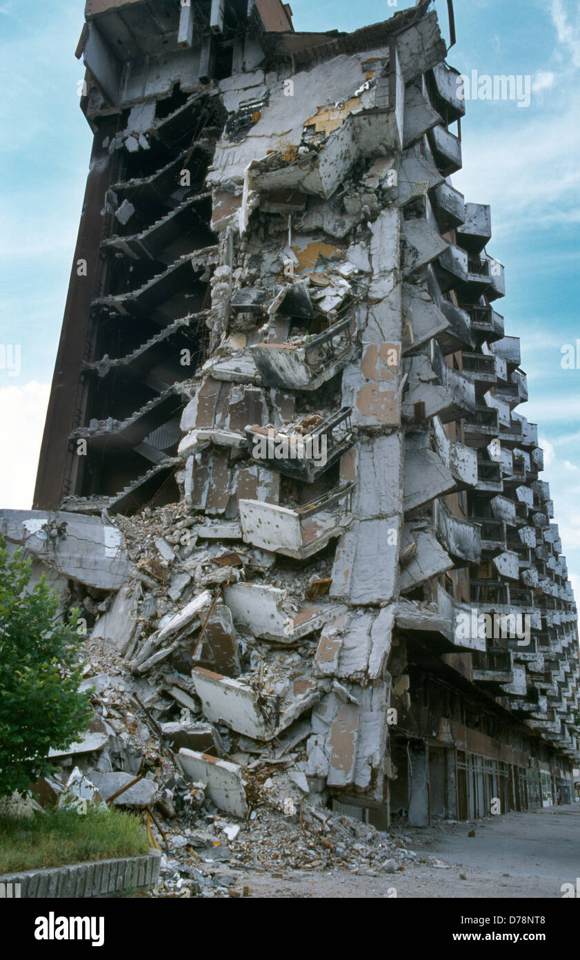 Bosnie-Herzegovine Sarajevo Destruction guerre bloc appartement Photo Stock - Alamy