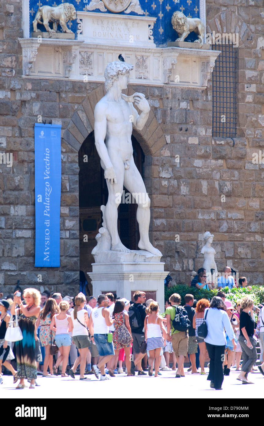 Italie, Toscane, Florence, Piazza della Signoria, David, l'artiste Michelangelo Buonarroti Banque D'Images