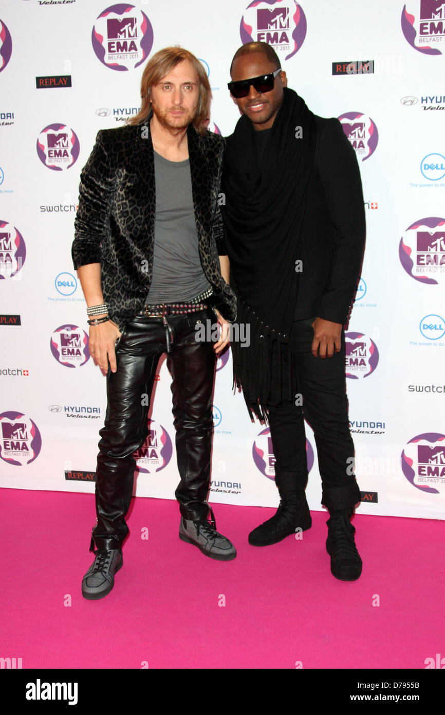 David Guetta et Taio Cruz les MTV Europe Music Awards 2011 (EMAS) tenue à l'Odyssey Arena - Arrivées Belfast le Banque D'Images