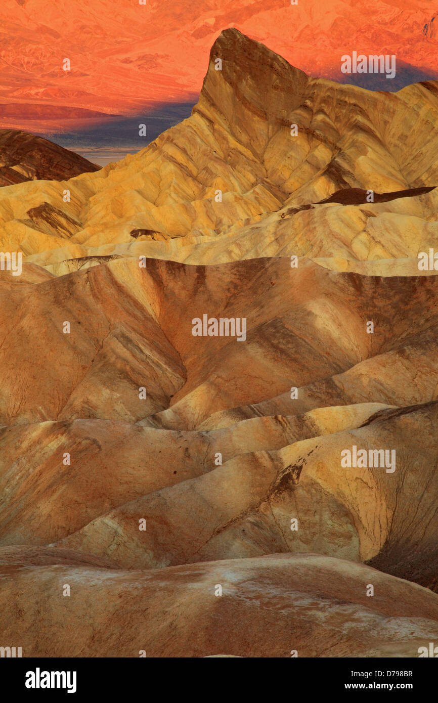 Aube sur Manly Beacon cônes alluviaux Zabriskie Point Banque D'Images