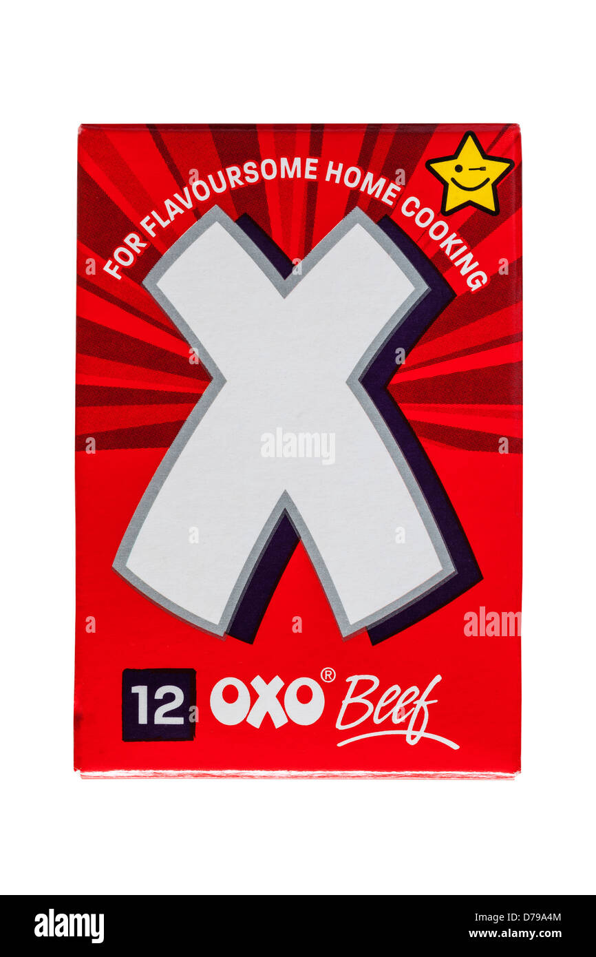 Une boîte de cubes de bœuf Oxo sur fond blanc Banque D'Images