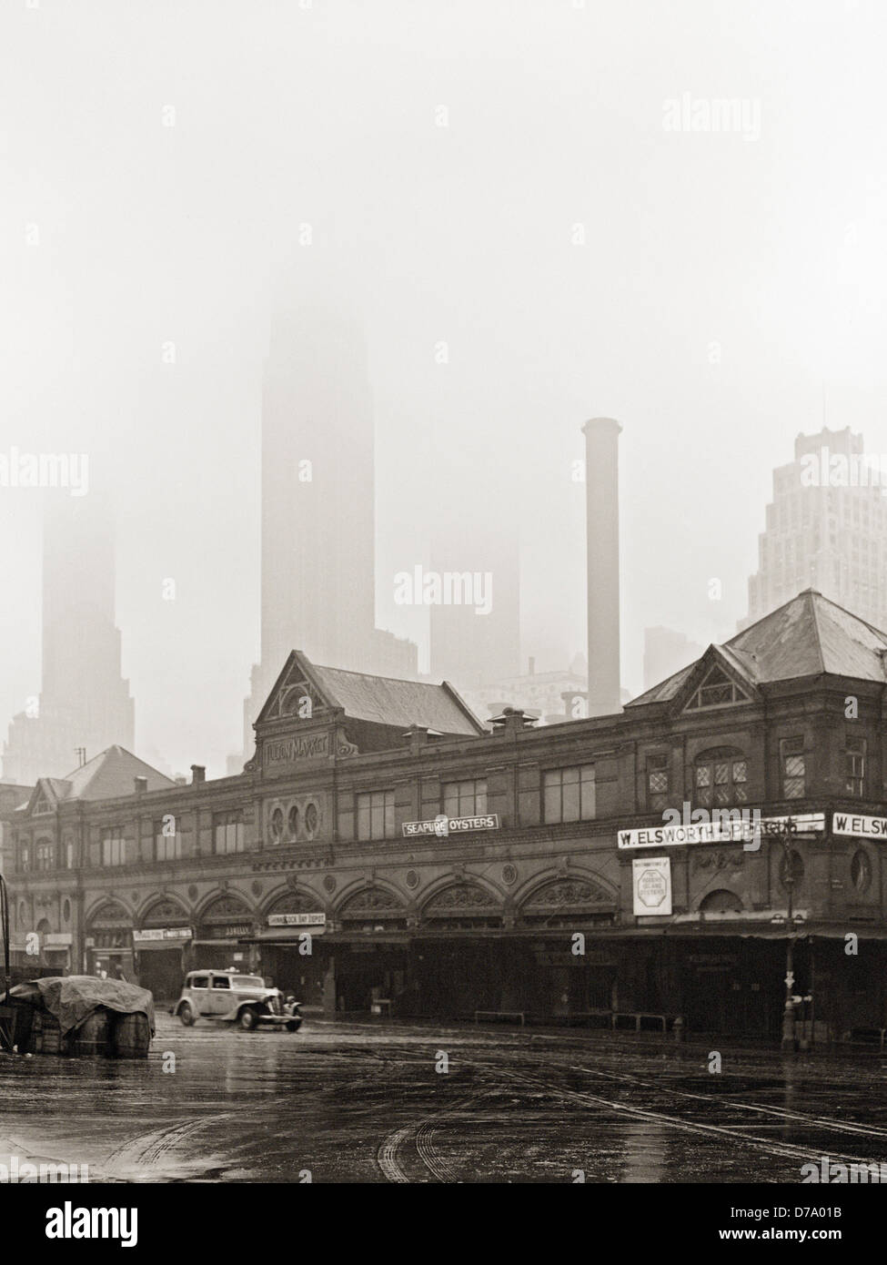 Fulton Fish Market dans le brouillard Banque D'Images