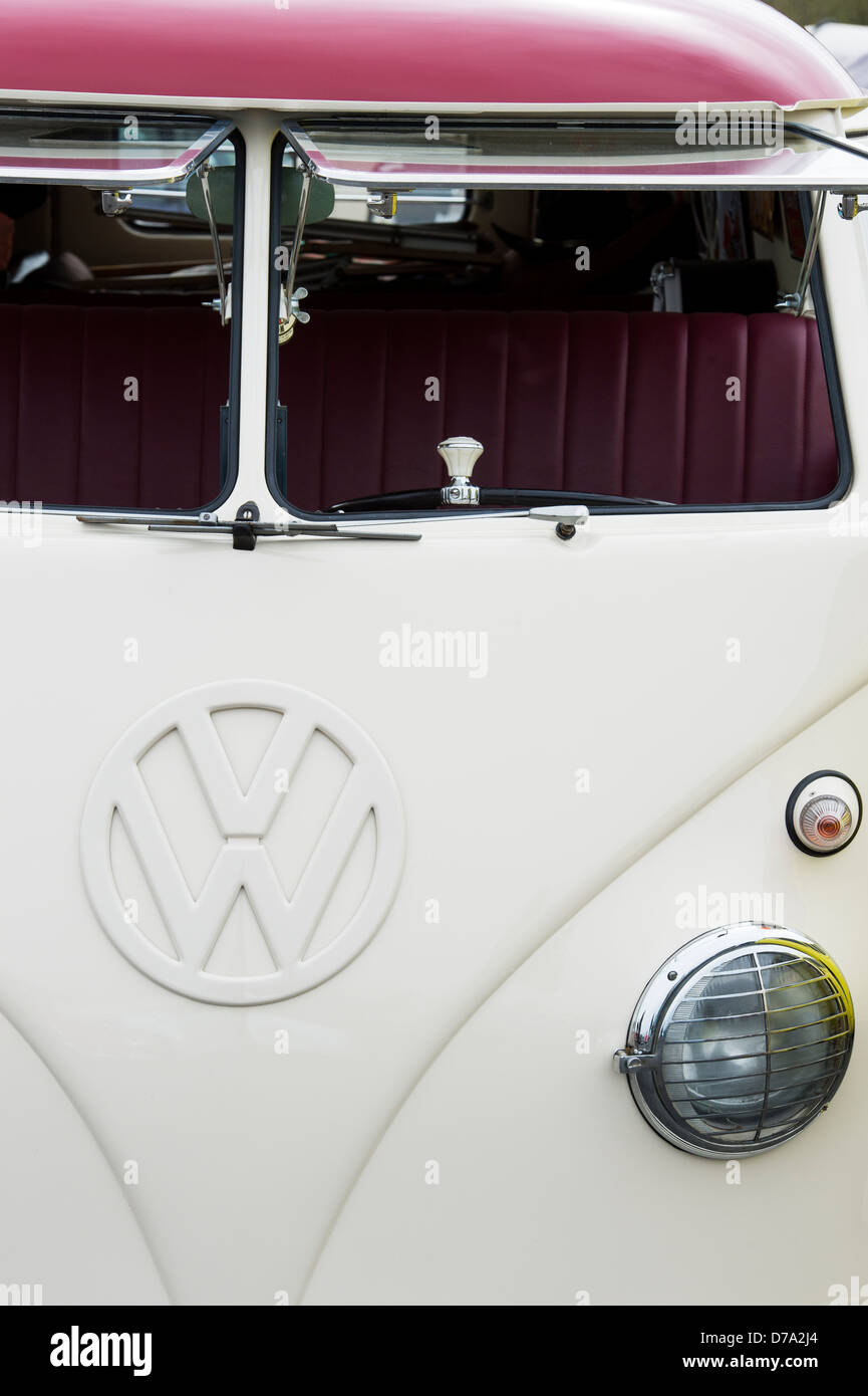 Écran partagé VW Volkswagen camper van Banque D'Images