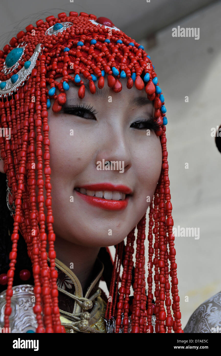 Tous les récifs hat,cette fille était habillé pour le festival Naadam Banque D'Images