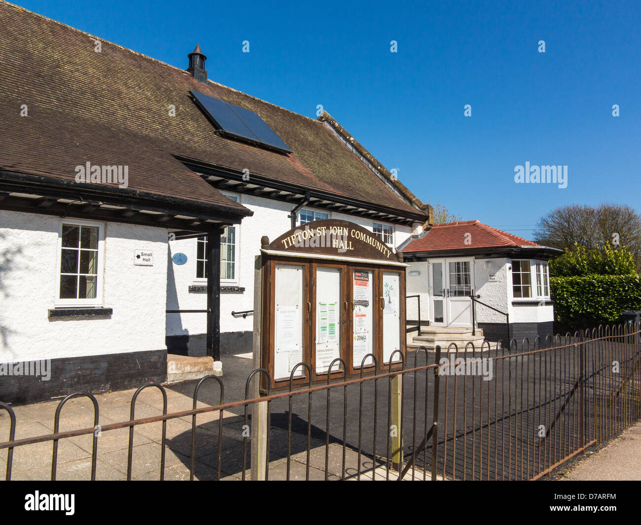 Village de St John Tipton Salle communautaire et d'affichage dans le Devon, Angleterre Banque D'Images