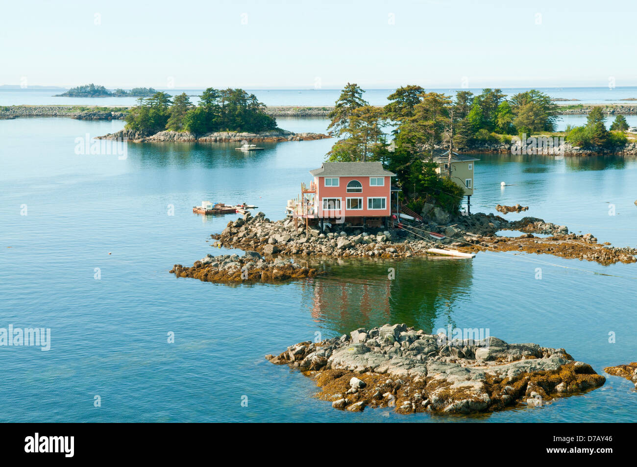Îles dans la baie Sitka, Alaska, USA Banque D'Images