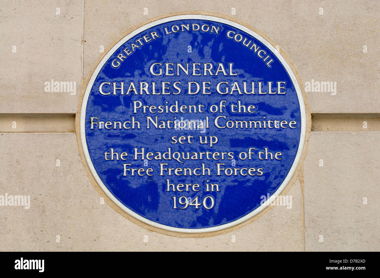 Londres, Angleterre, Royaume-Uni. Plaque : Charles de Gaulle et la France libre, n° 4 Carlton Gardens Banque D'Images