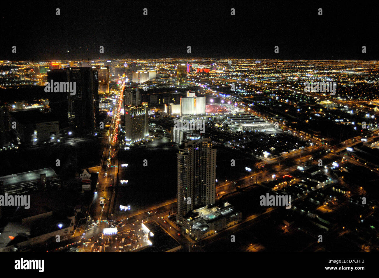 Une vue générale de la Las Vegas skyline at night - image copyright Ben Pruchnie Banque D'Images