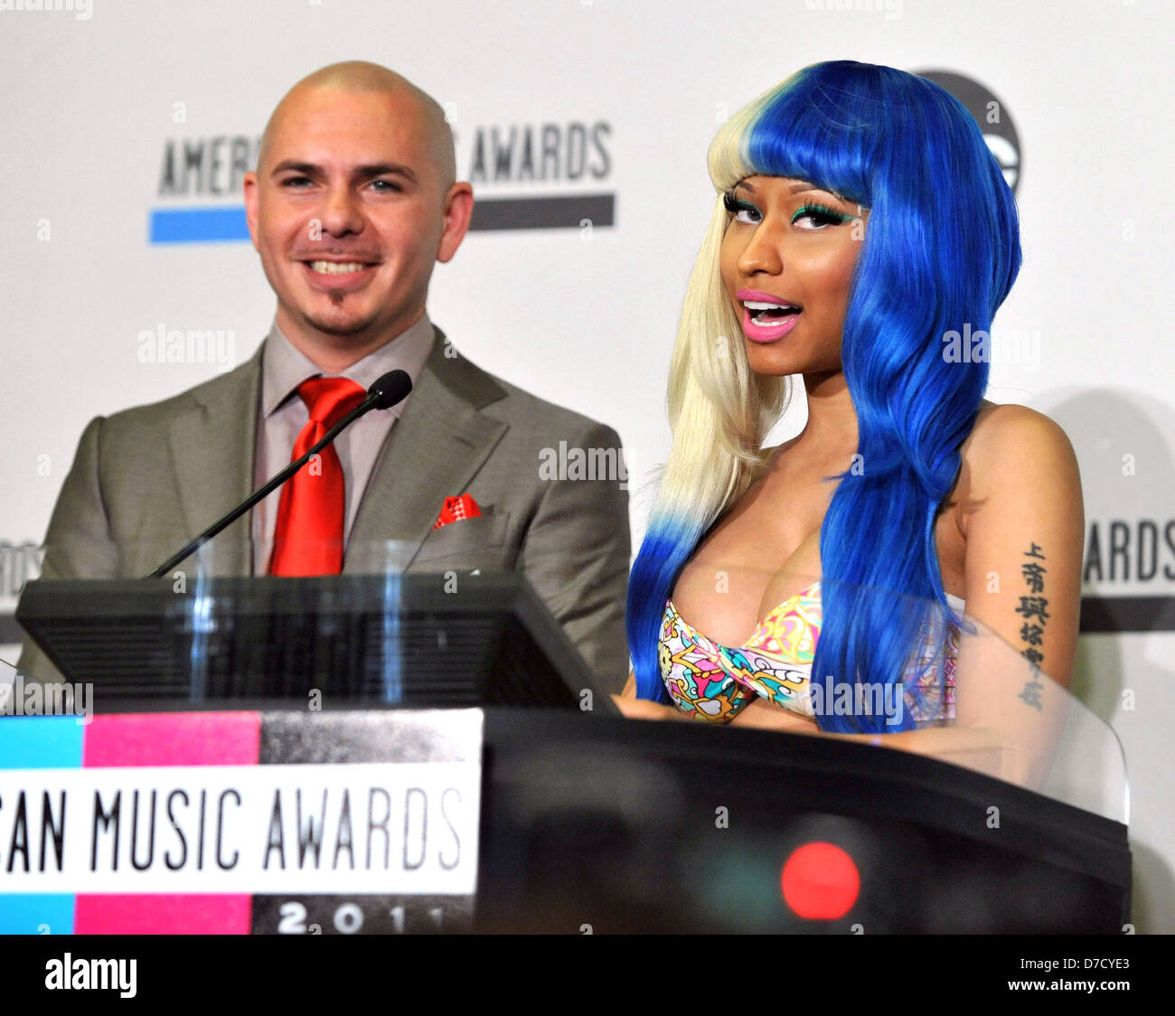 Pitbull et Nicki Minaj 2011 American Music Awards nominés Conférence de presse tenue à l'établissement JW Marriott Los Angeles à Los Angeles. Vivre Los Banque D'Images