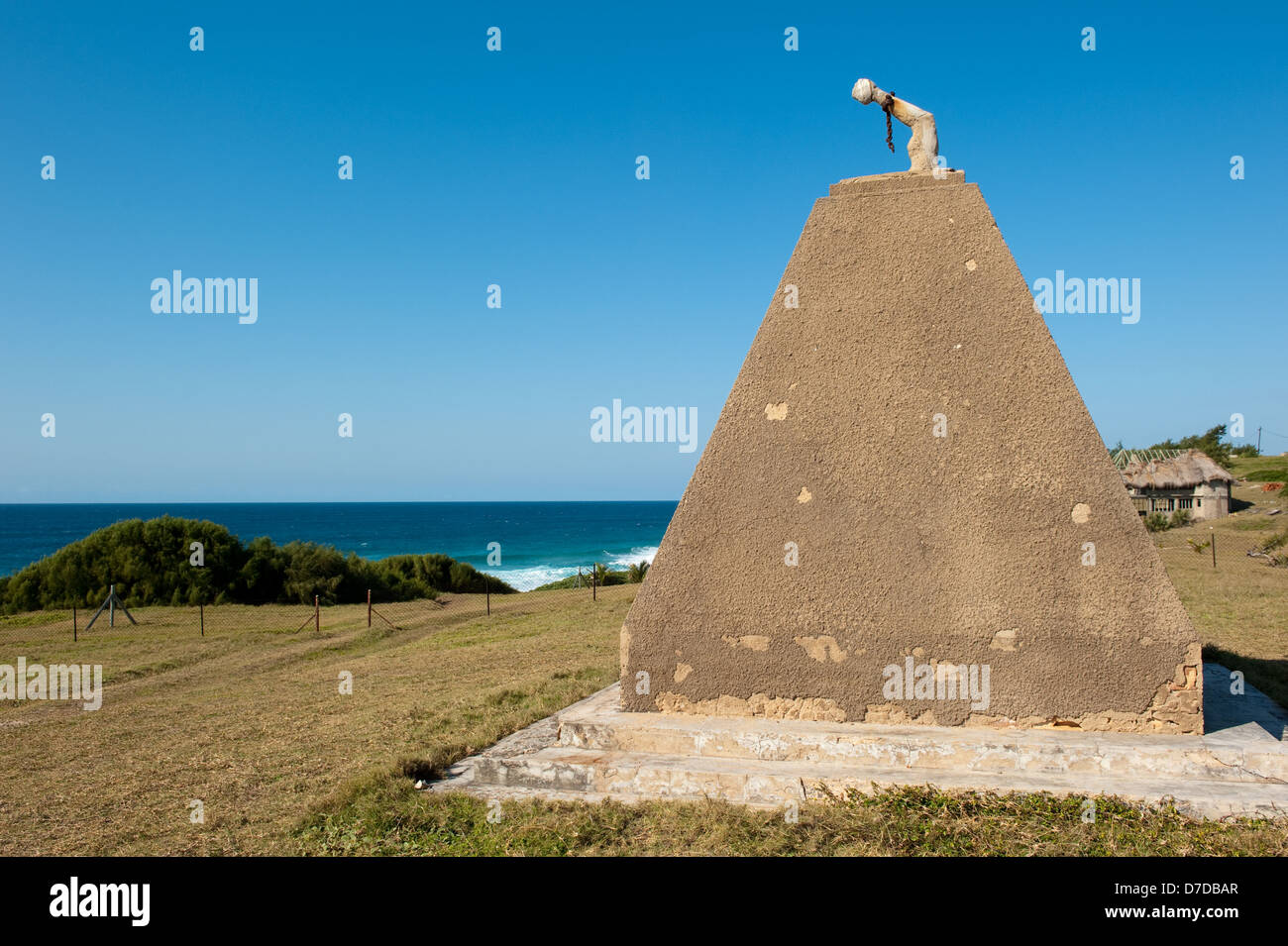 Monument corniche Bizerte, ou le Monument des Héros disparus, Tofo (Mozambique) Banque D'Images