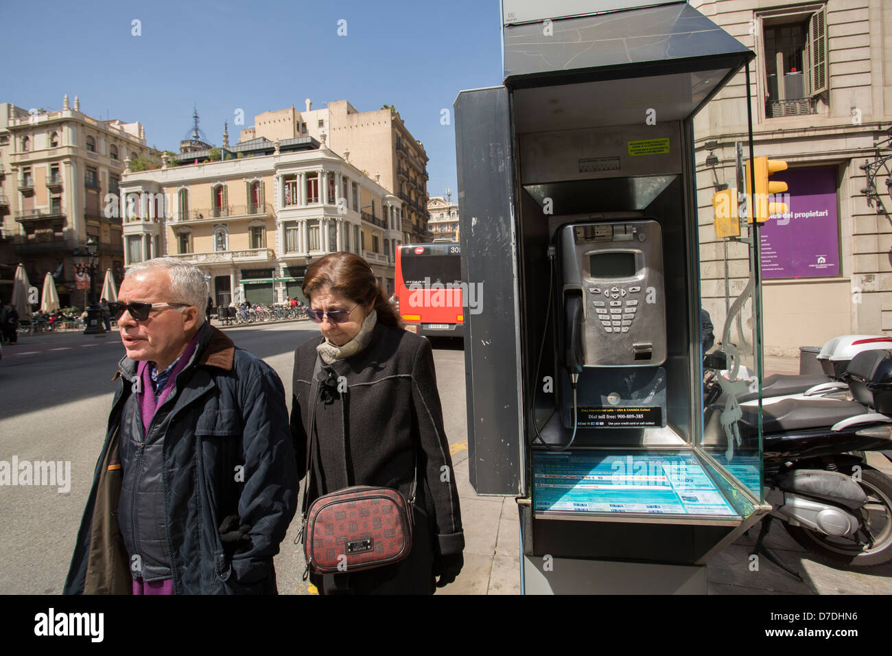 Rue animée dans la Ribera - Barcelone, Espagne. Banque D'Images