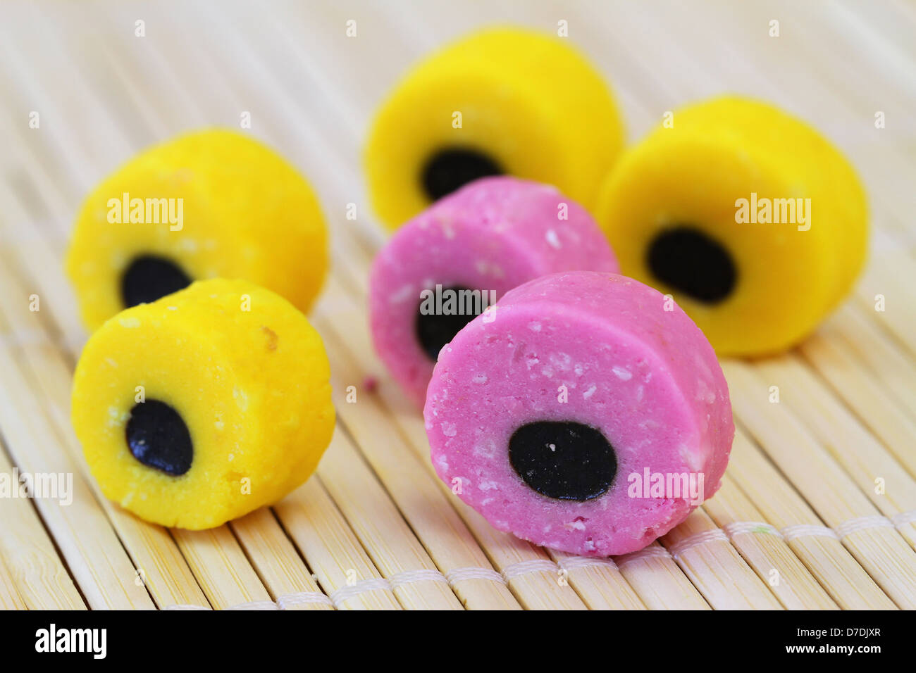 Bonbon rose et jaune, Close up Banque D'Images