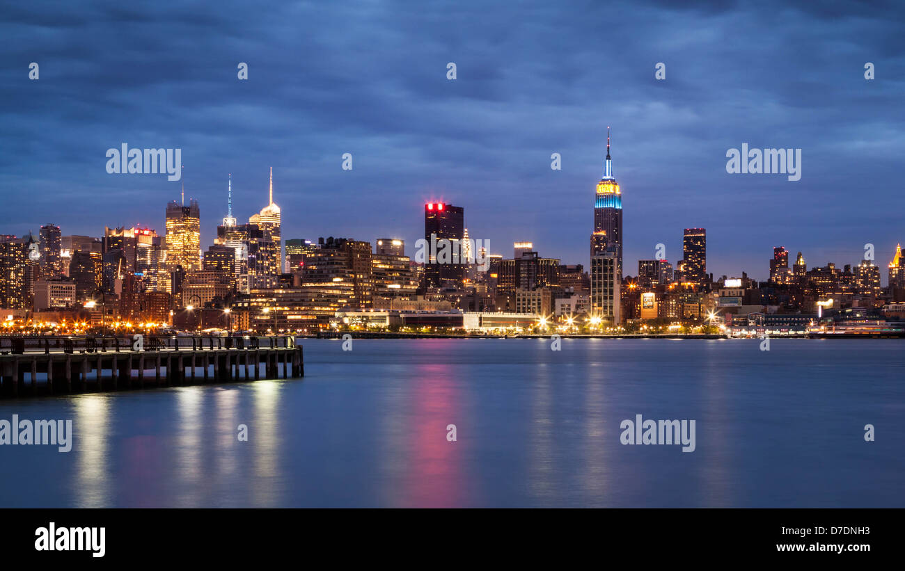 Toits de New York vu de l'autre côté de la rivière Hudson Hoboken Banque D'Images