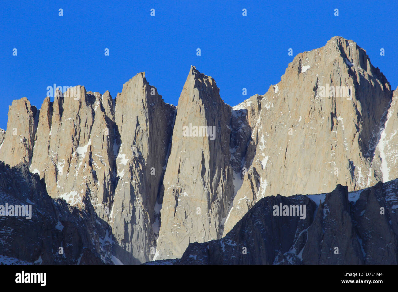 Mount Whitney vu depuis l'Alabama Hills, California, USA Banque D'Images