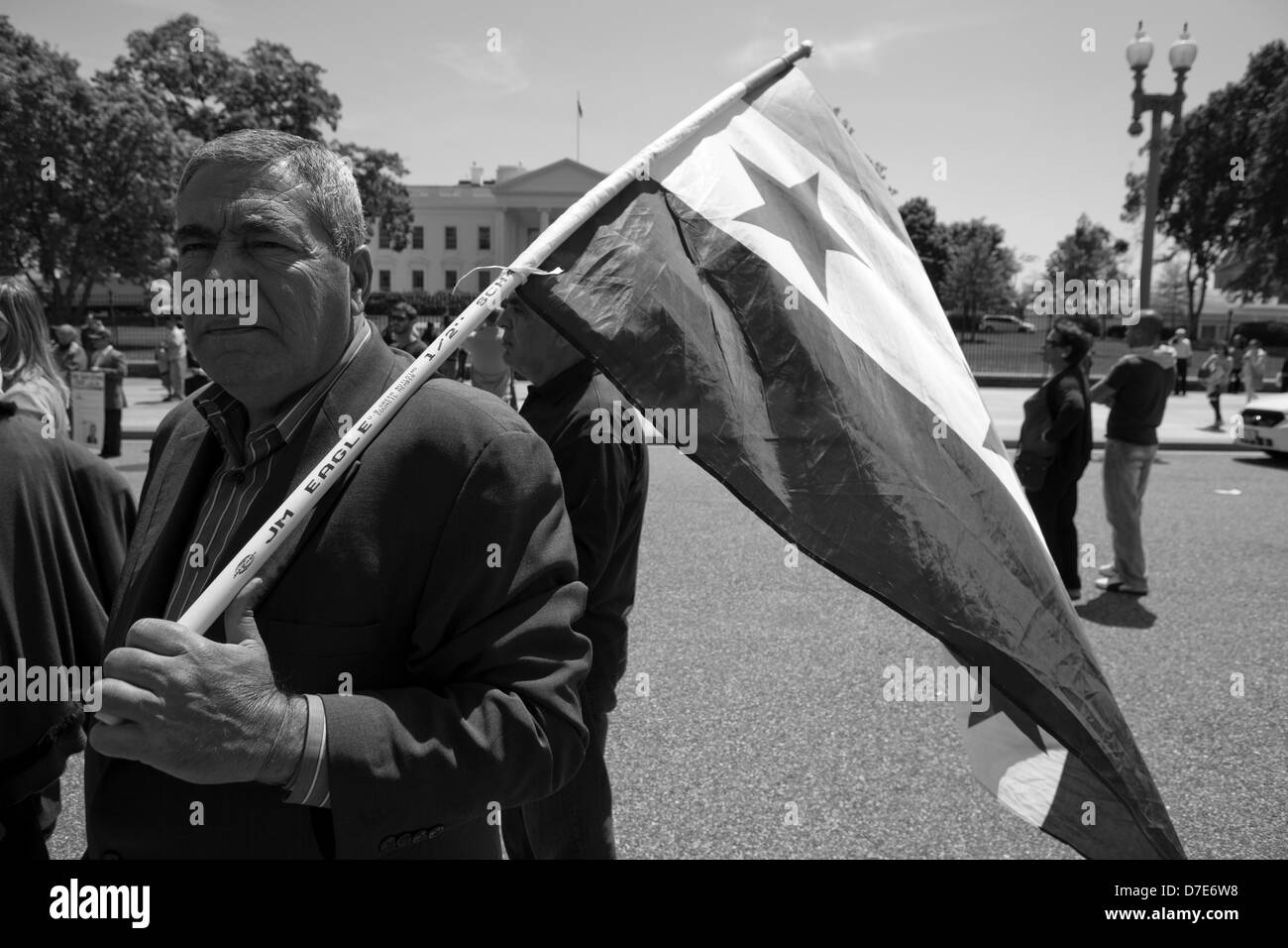 Les Syriens en face de la Maison Blanche pour exprimer la colère et la protestation - Washington, DC USA Banque D'Images