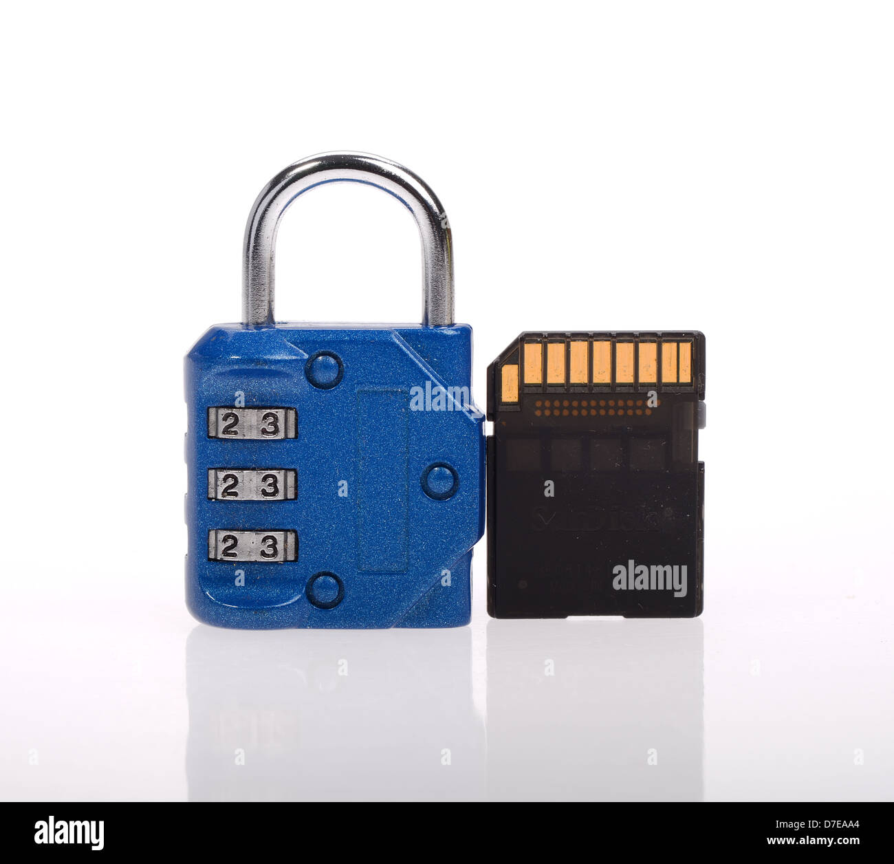 Carte mémoire SD avec cadenas code Banque D'Images