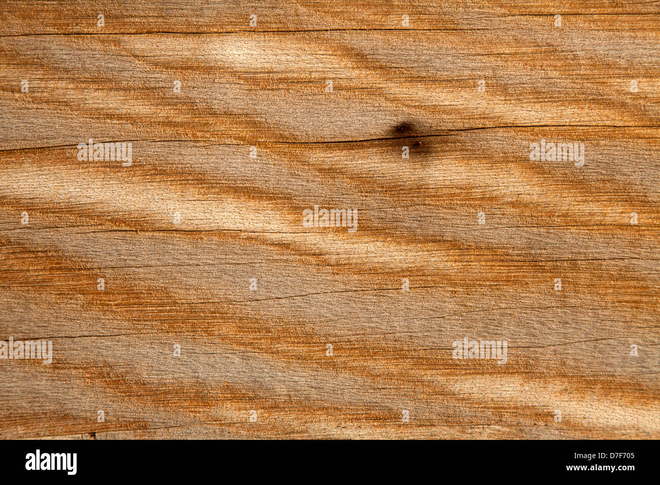 Télévision le bois transformé avec de petites fissures. Banque D'Images