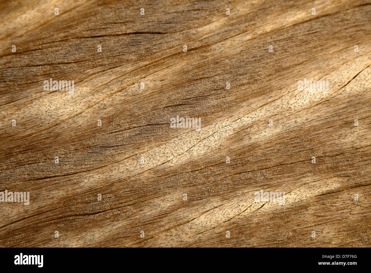 Télévision le bois transformé avec de petites fissures. Banque D'Images