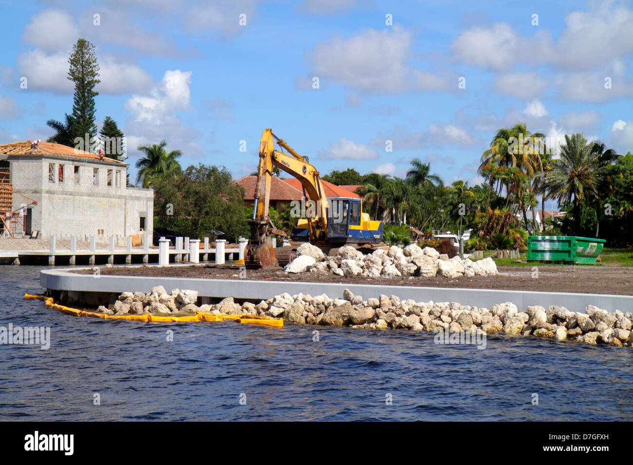 Pi. Fort Lauderdale Florida,New River,front de mer,nouvelle maison,manoir,sous un nouveau chantier de construction de bâtiment, pelle hydraulique,Coconut Isle Drive,FL12092907 Banque D'Images