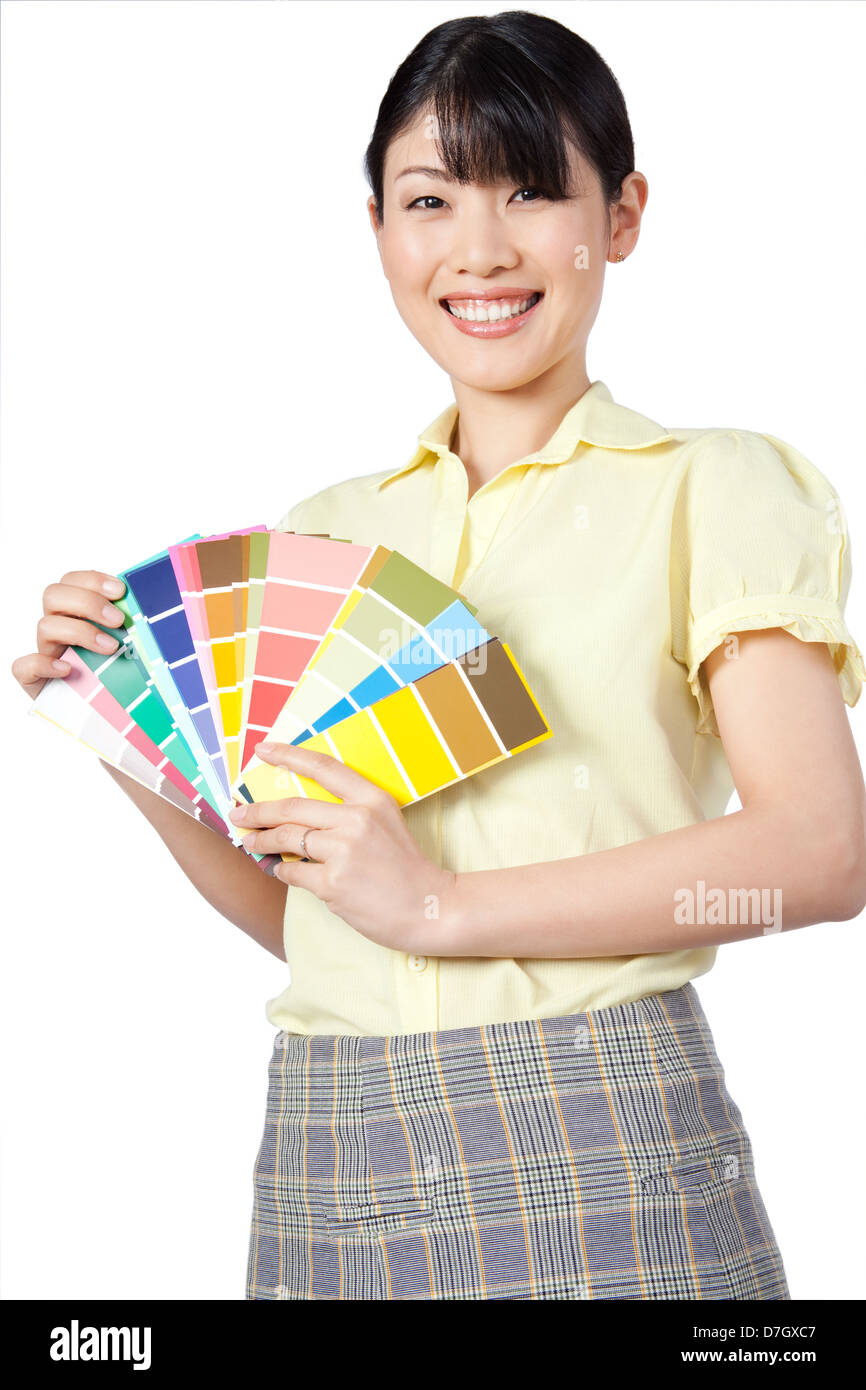 Asian Woman Showing Diagramme de couleurs Banque D'Images