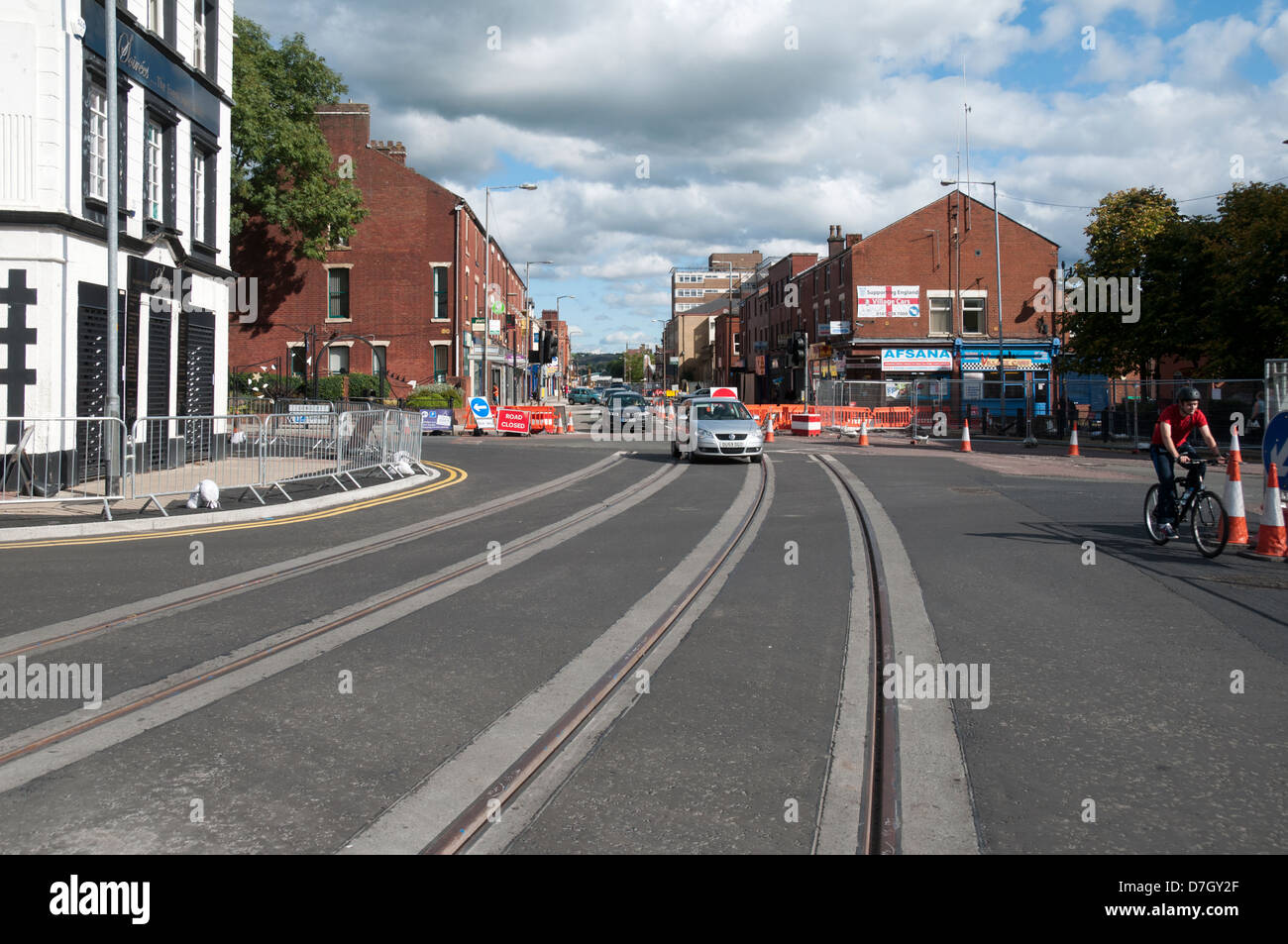 Voies de tram s'est achevée récemment, rue Union, Oldham, Greater Manchester, Angleterre, RU Banque D'Images