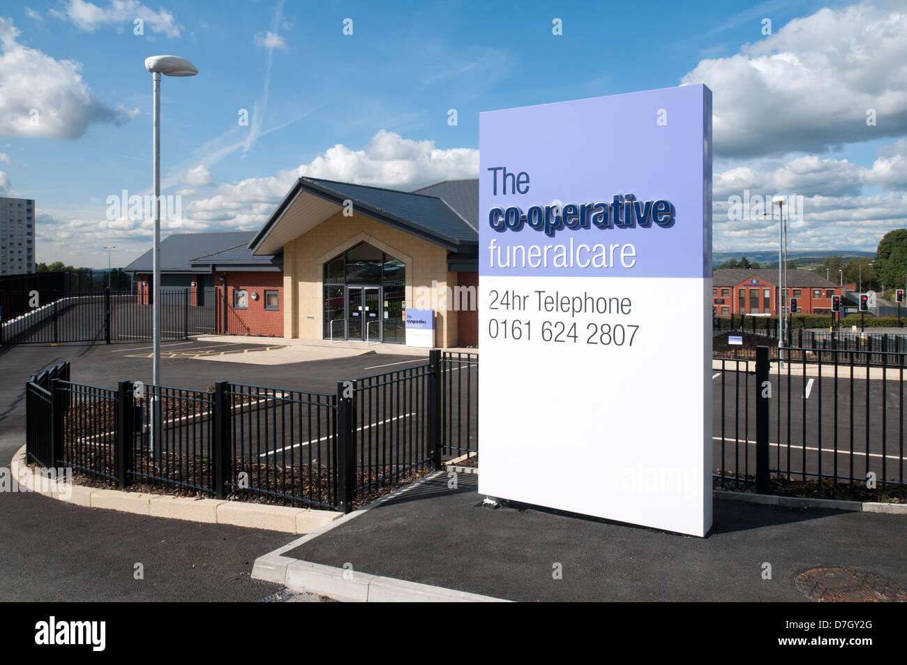 Nouveaux locaux pour la coopérative de services funéraires à Oldham, Greater Manchester, Angleterre, RU Banque D'Images