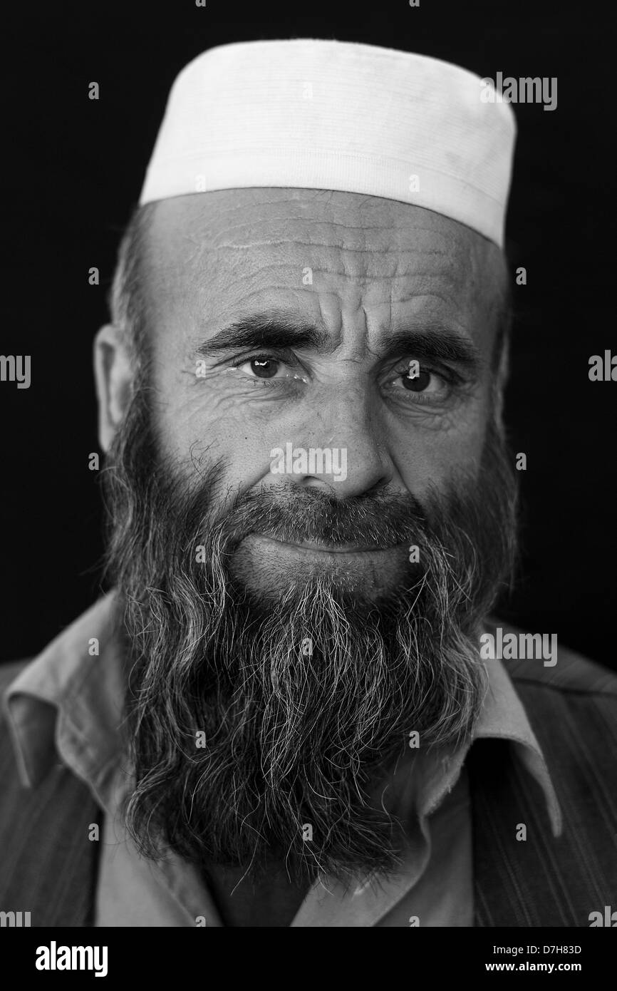 Portrait d'un vieil homme afghan Banque D'Images