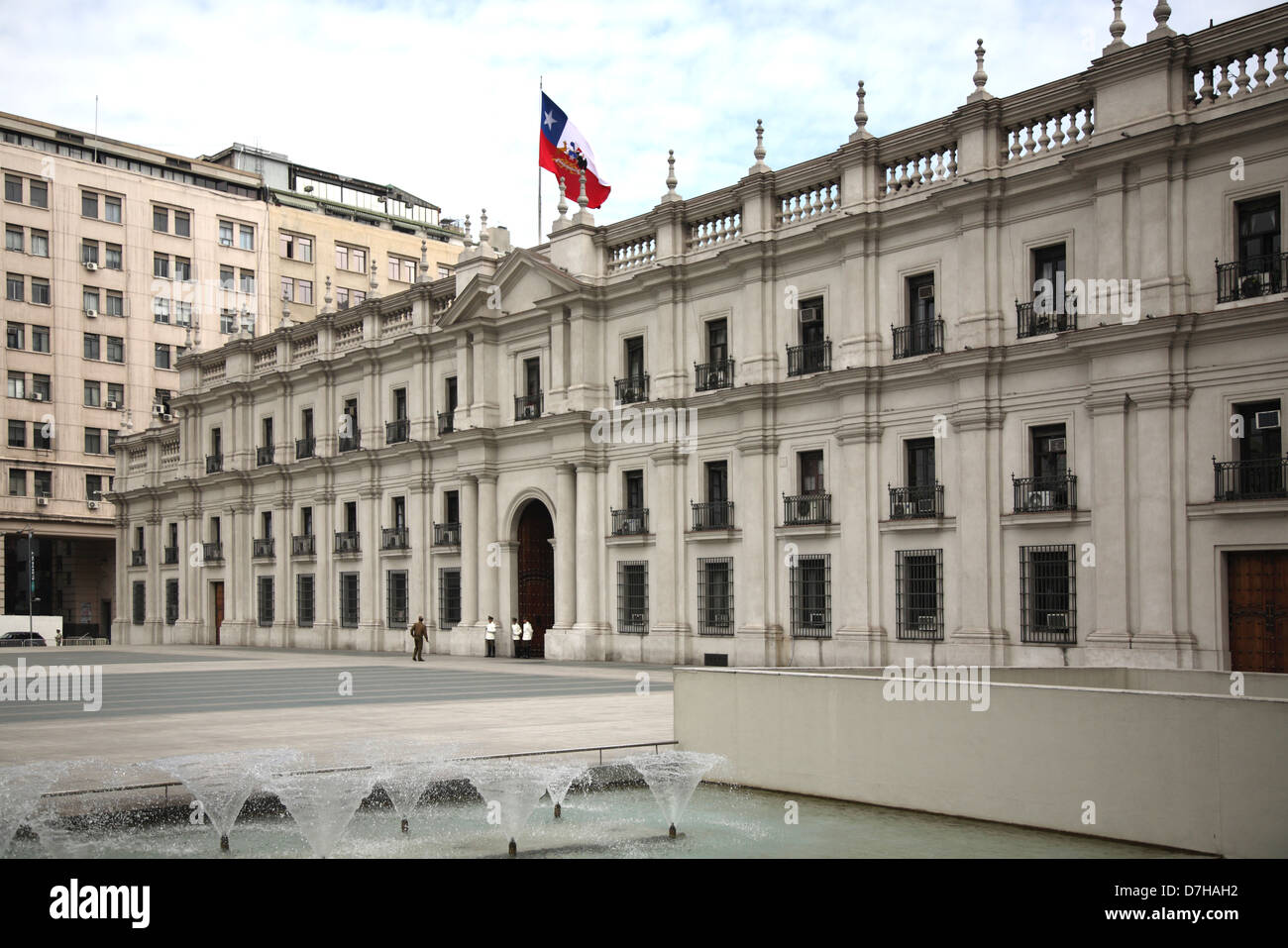 Santiago de Chili Palacio de la Moneda Avenida Libertador Bernardo O Higgins Avenida Alameda Banque D'Images