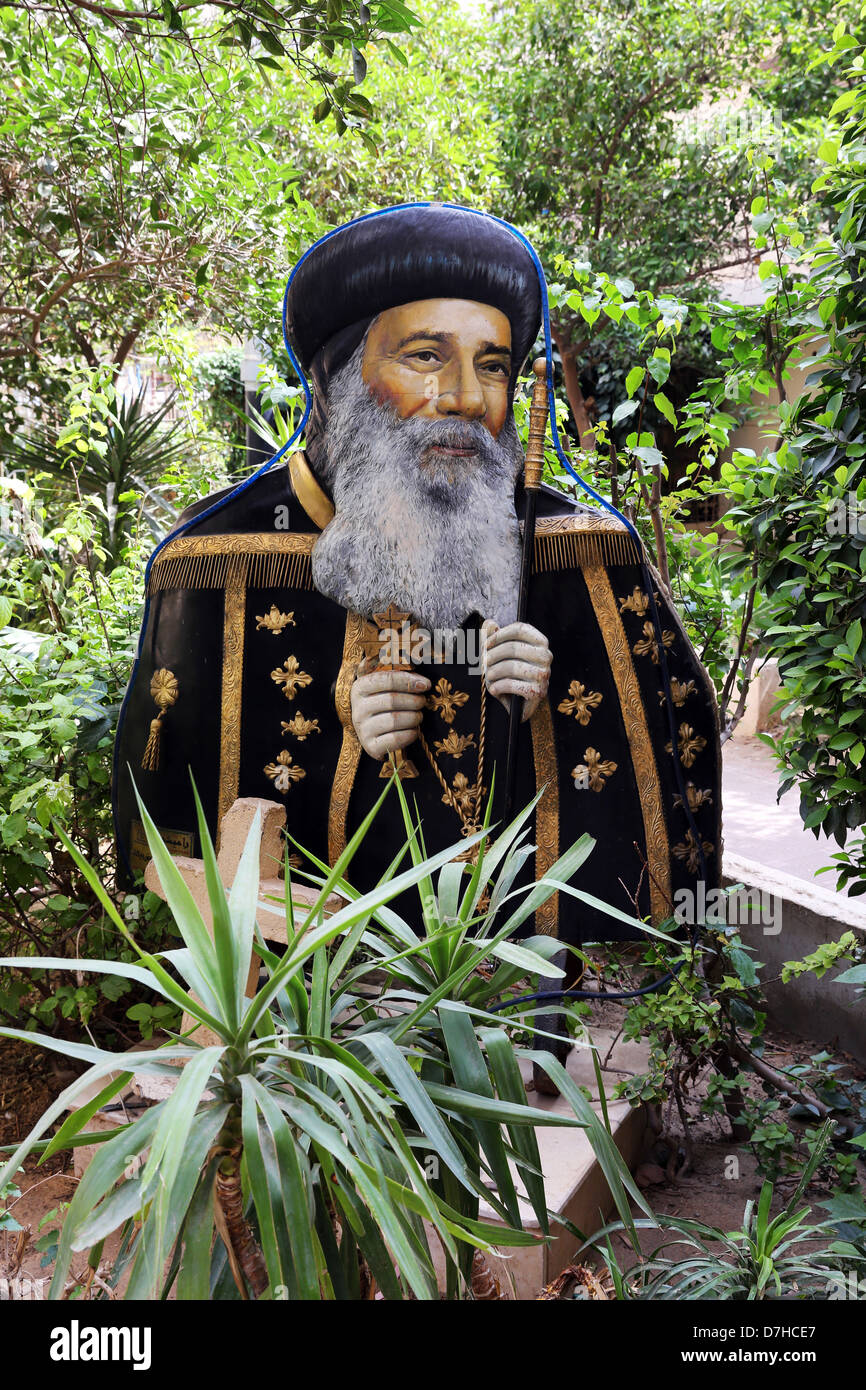 Affichage du pape Chenouda III d'Alexandrie, chef de l'Eglise Copte qui est décédé le 17 mars 2012 au Caire Banque D'Images