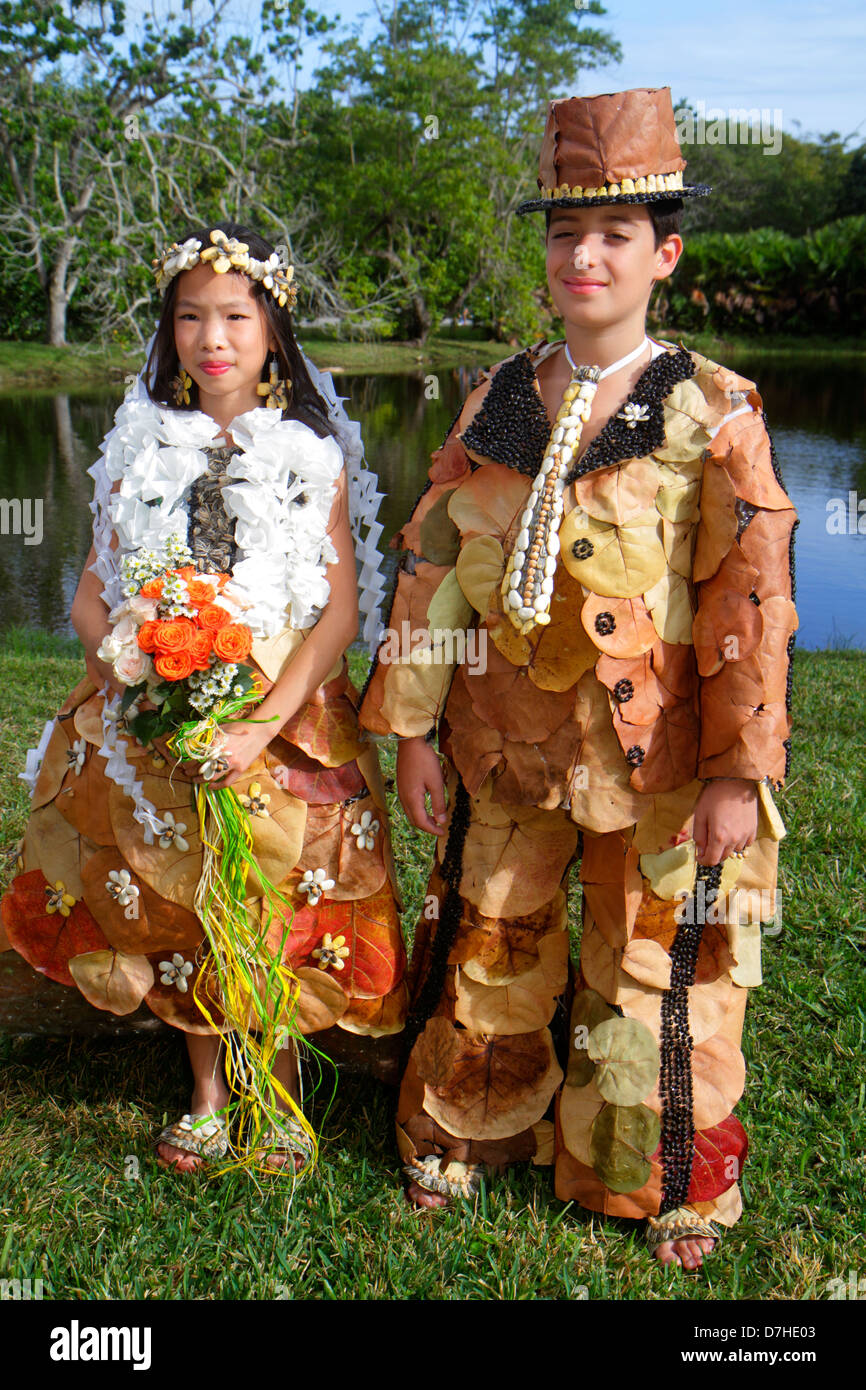 Miami Florida,Coral Gables,Fairchild Botanical Tropical Garden,étudiant étudiants éducation élèves élèves élèves,filles,jeunes jeunes jeunes jeunes jeunes jeunes jeunes jeunes jeunes fe Banque D'Images