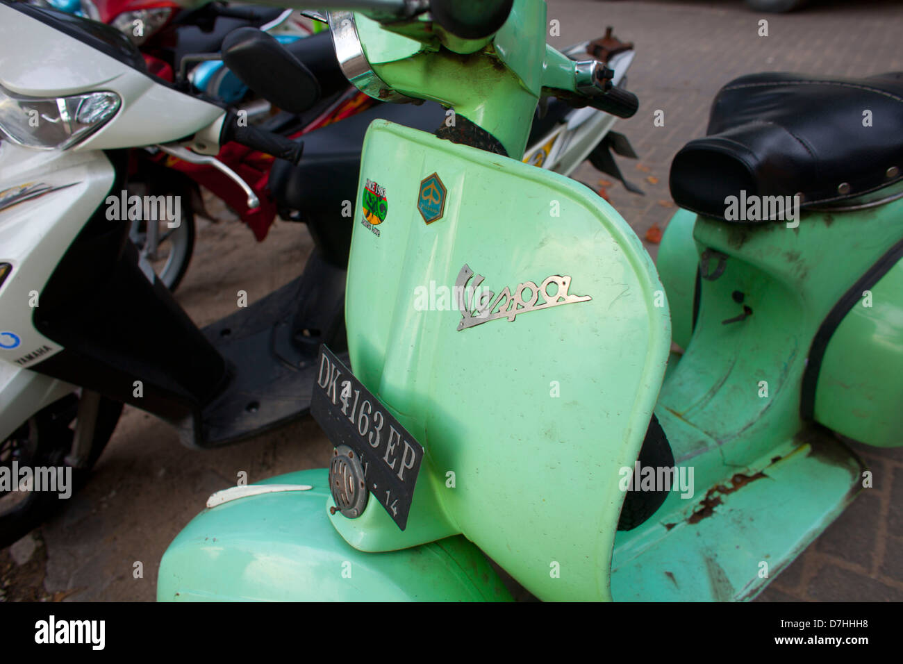 Les motos sont le principal transport à Bali, Indonésie Banque D'Images