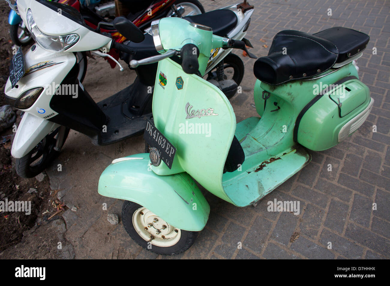 Les motos sont le principal transport à Bali, Indonésie Banque D'Images