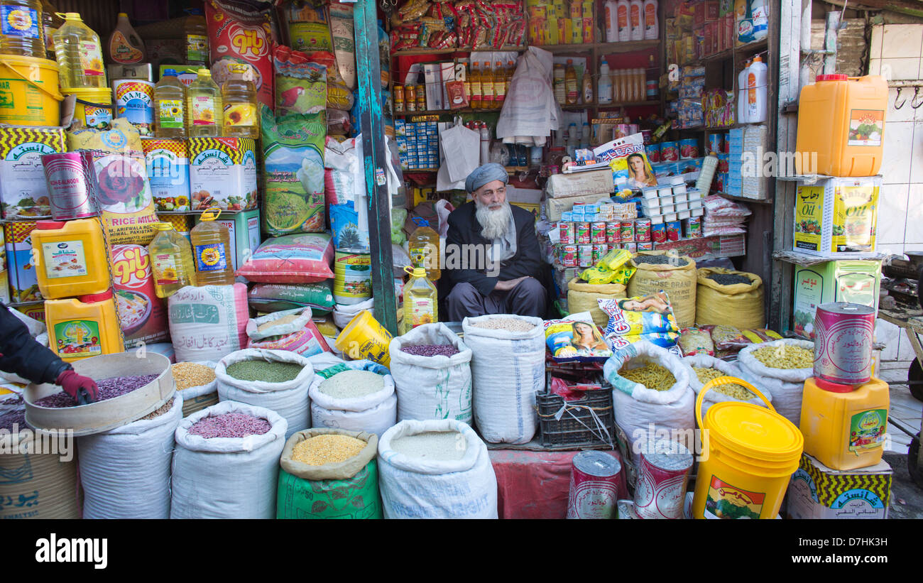 Graines et céréales marché dans Kaboul, Afghanistan Banque D'Images