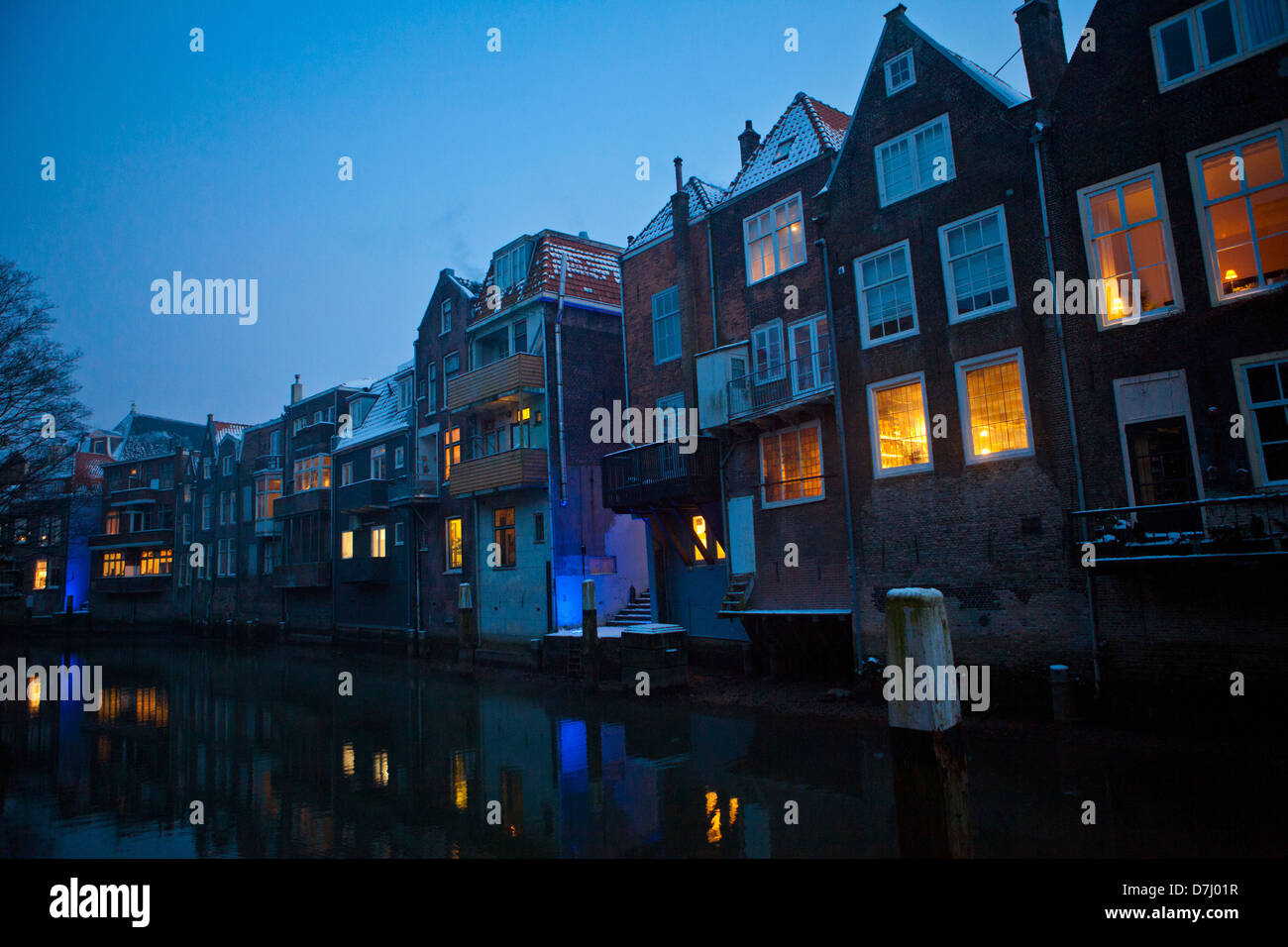 Maisons du canal à Dordrecht, Pays-Bas Banque D'Images