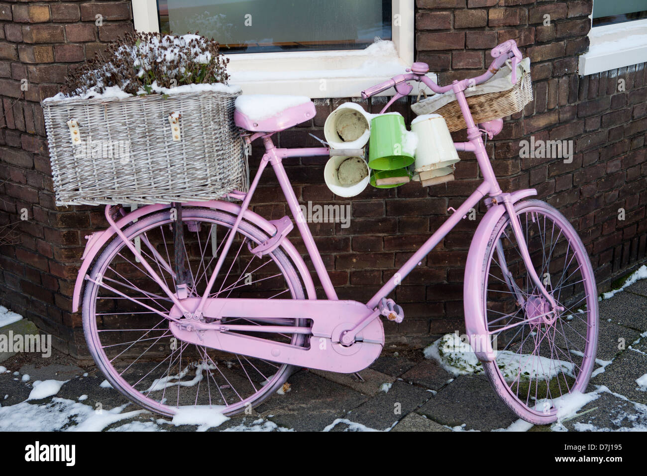 Vieux vélo à Dordrecht, Pays-Bas Banque D'Images