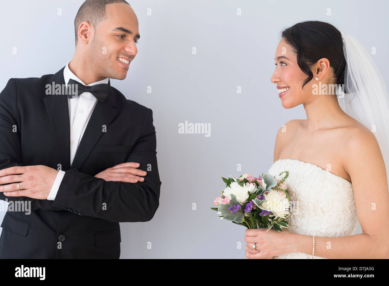 Portrait de la jeune mariée et se toilettent Banque D'Images