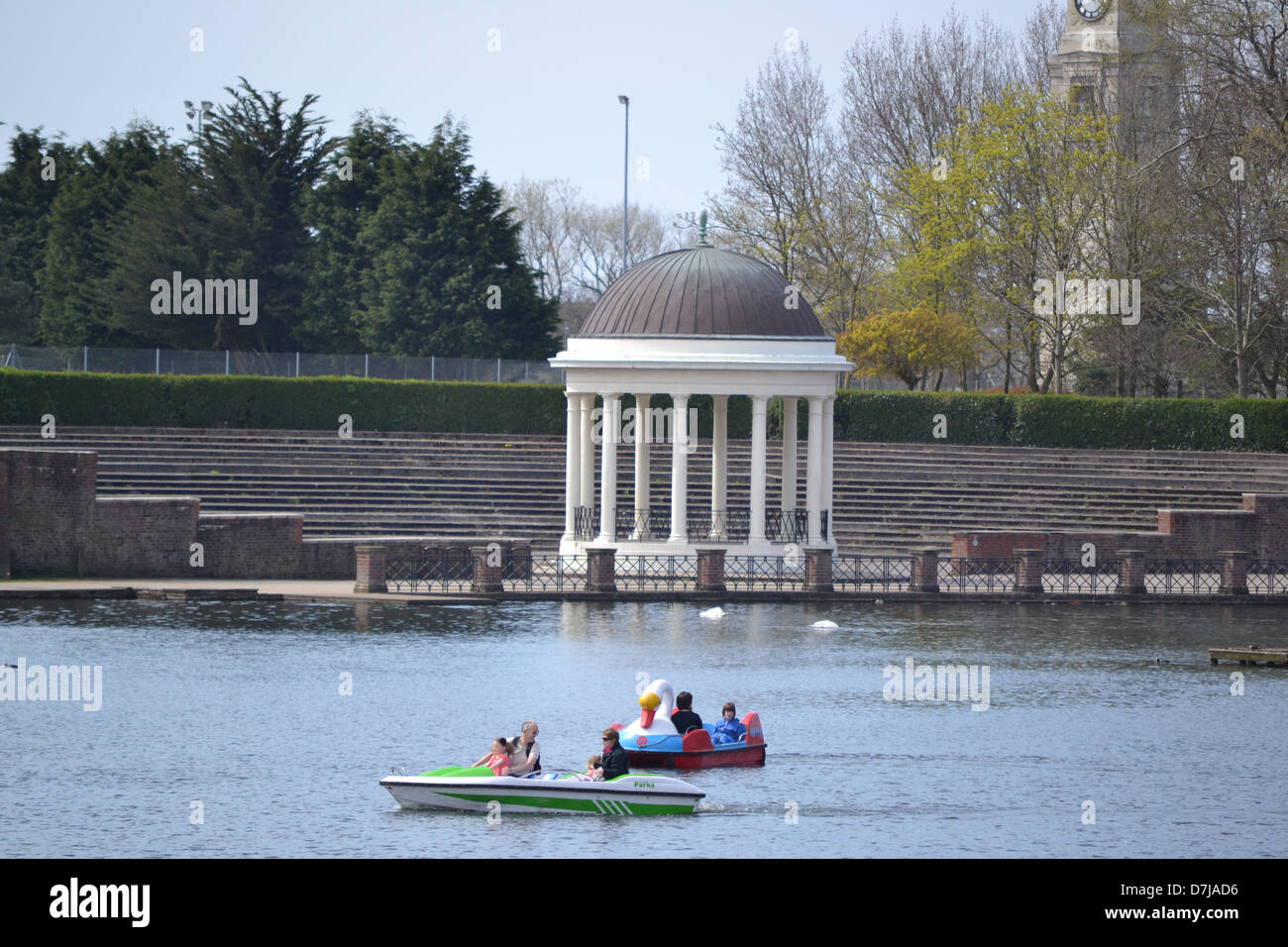 Lac avec Band Stand de Stanley Park Banque D'Images