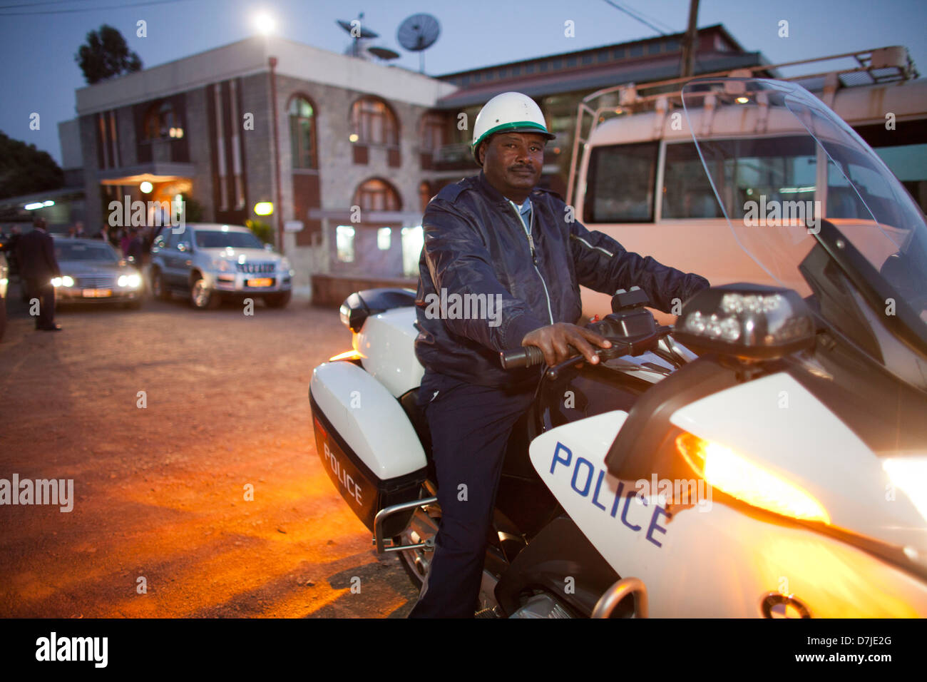 Agent de police en moto en Ethiopie Banque D'Images